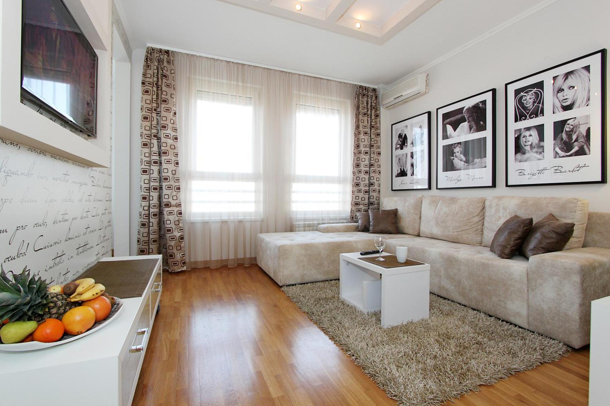 New Belgrade Apartments, Parking 5 Eur Per Day Номер фото