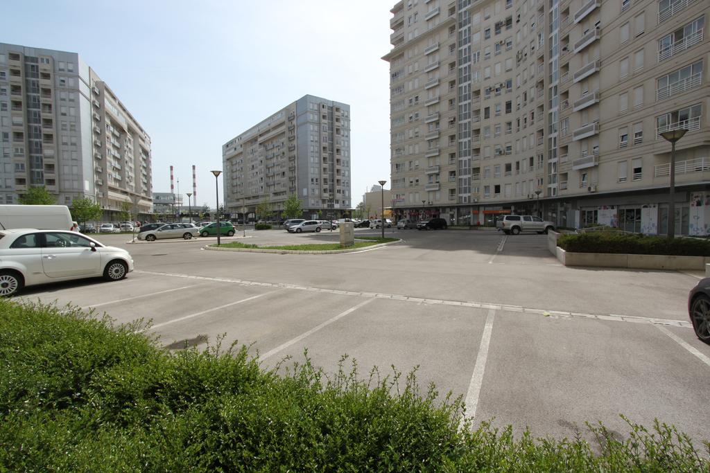 New Belgrade Apartments, Parking 5 Eur Per Day Экстерьер фото