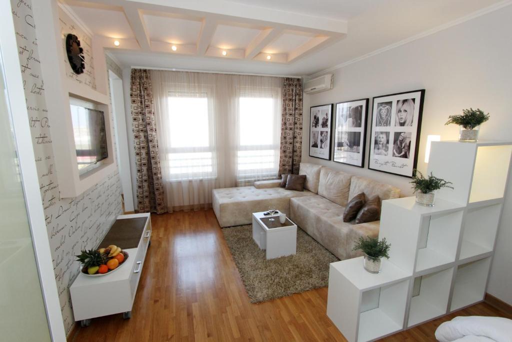 New Belgrade Apartments, Parking 5 Eur Per Day Номер фото